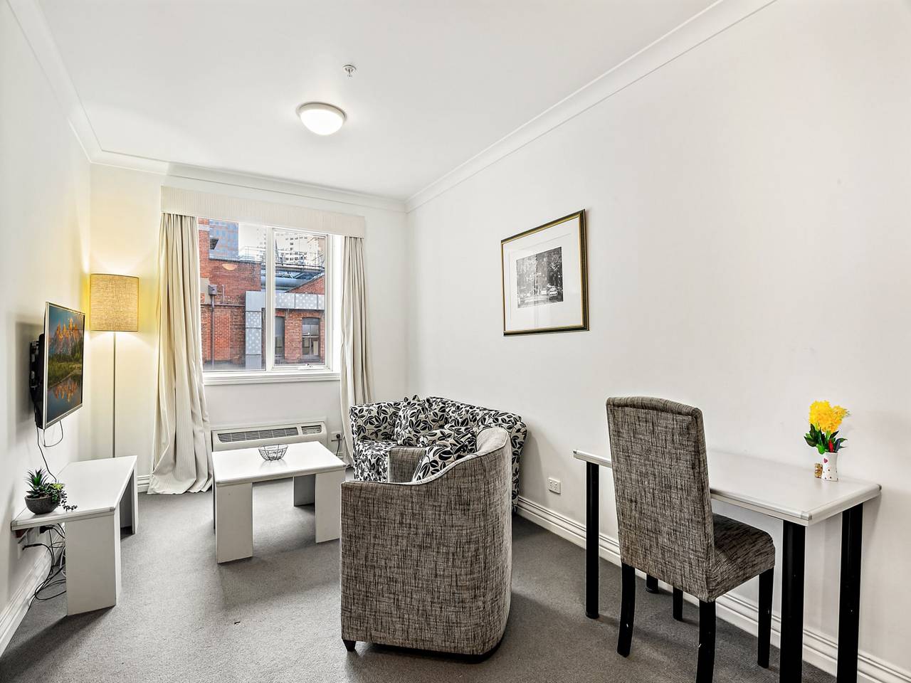 Entire apartment, 1-Bed Stay in Melbourne’s Heart in Melbourne, Victoria