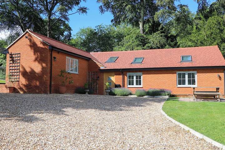 Cottage for 6 people, with garden in Surrey Hills