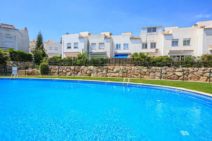 Location de vacances pour 7 personnes, avec piscine et jardin à Salou - 3
