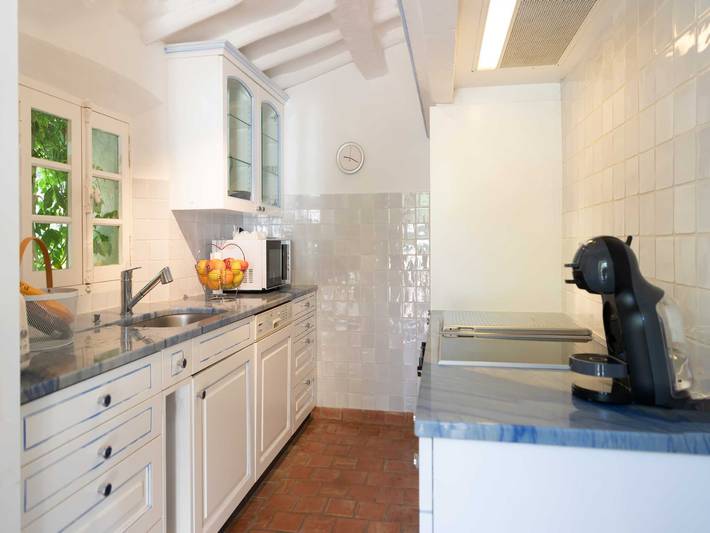 Ferienhaus mit Meerblick für 10 Personen, mit Balkon/Terrasse und Pool, kinderfreundlich in Provence-Alpes-Côte d'Azur - 4