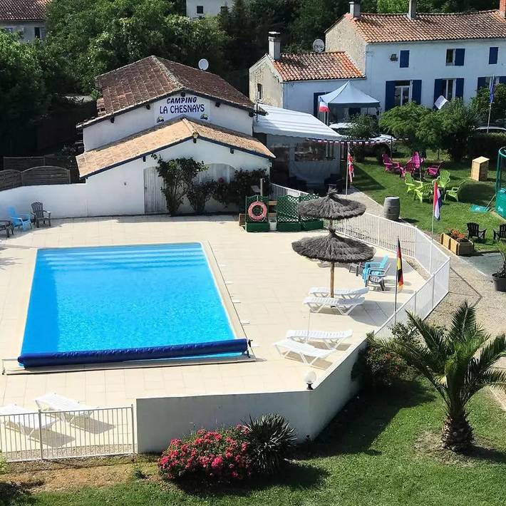 Mobil home pour 6 personnes, avec terrasse et piscine à Vendays-Montalivet - 2