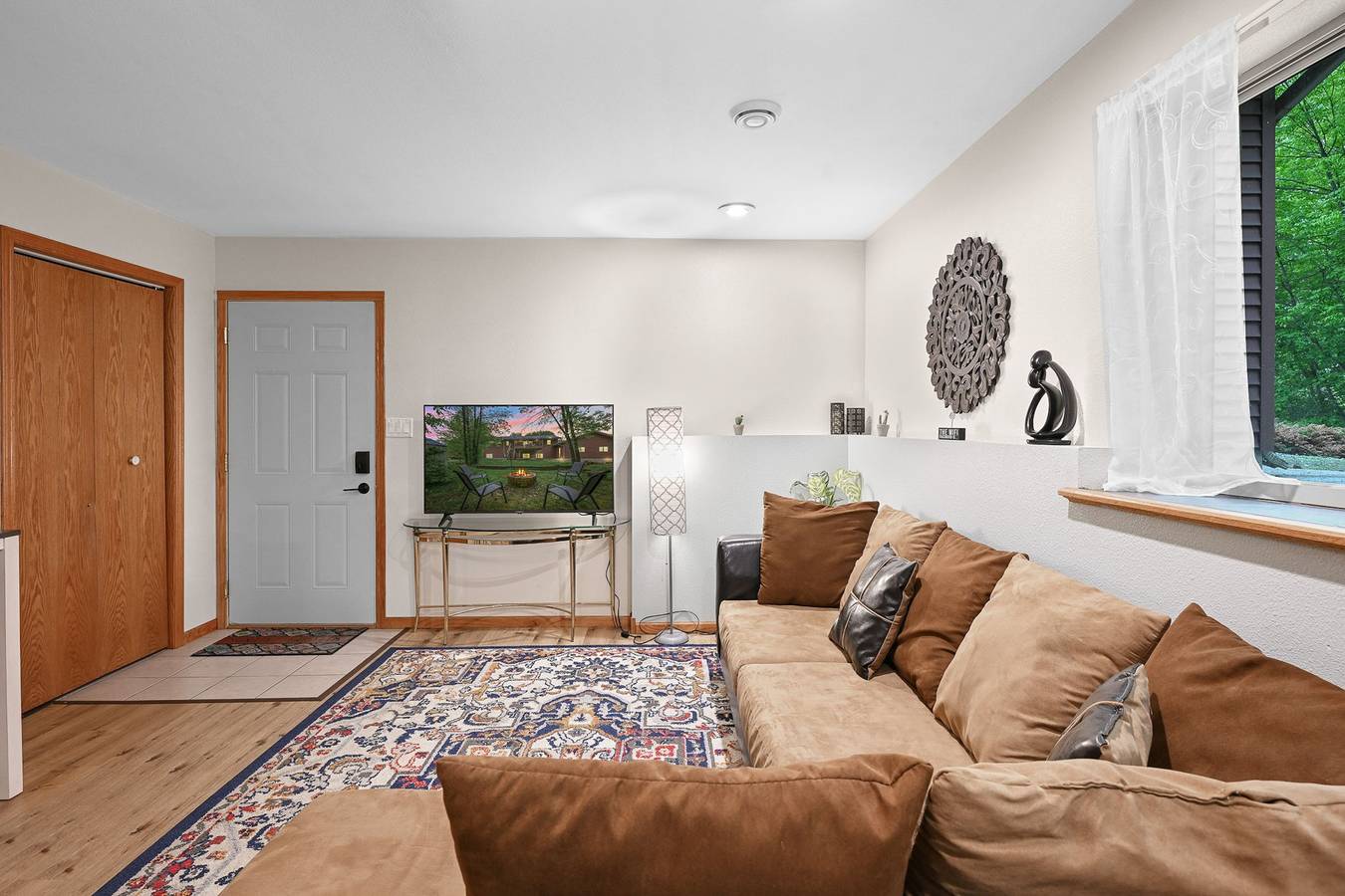 Apartamento entero, Mosinee Woodland Escape - Lower Suite in Condado de Marathon