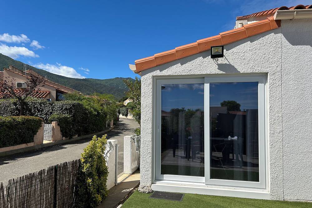 T2 vacation home in Sorède, near Argeles, with swimming pool and private parking in Sorède, Céret und Umgebung