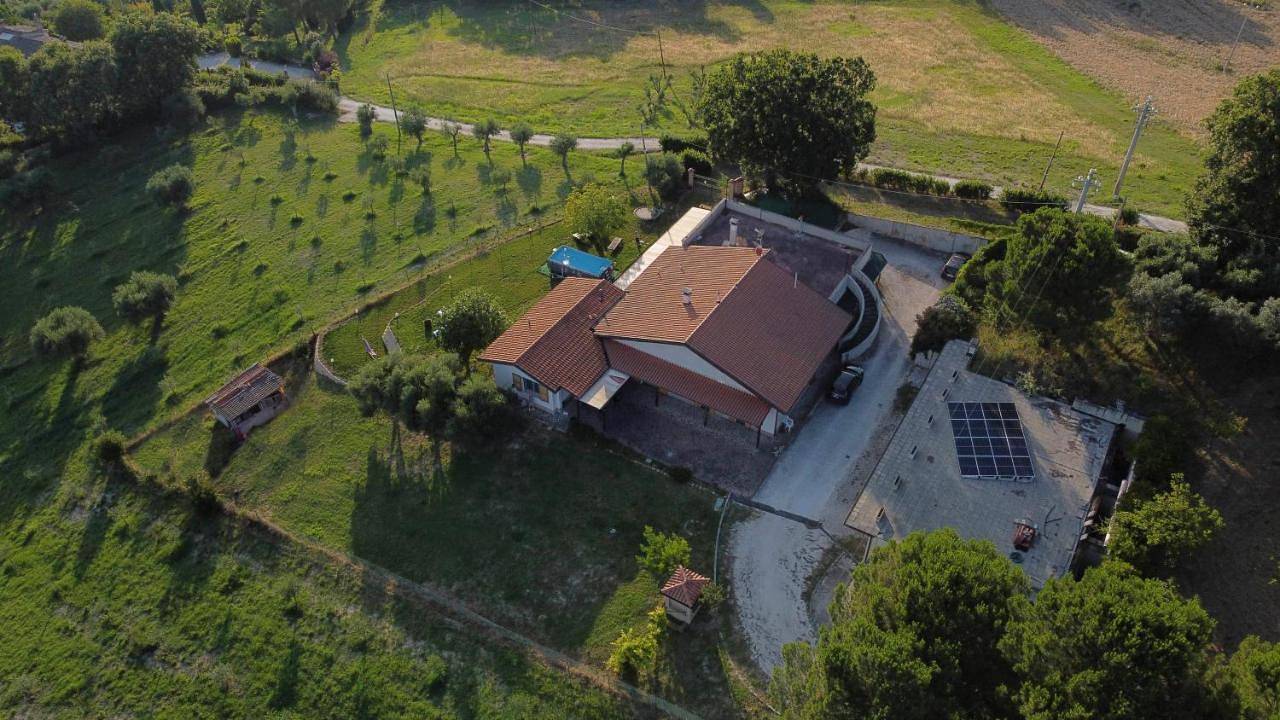 Single Room with Private Bathroom in Jesi, Ancona Provinz