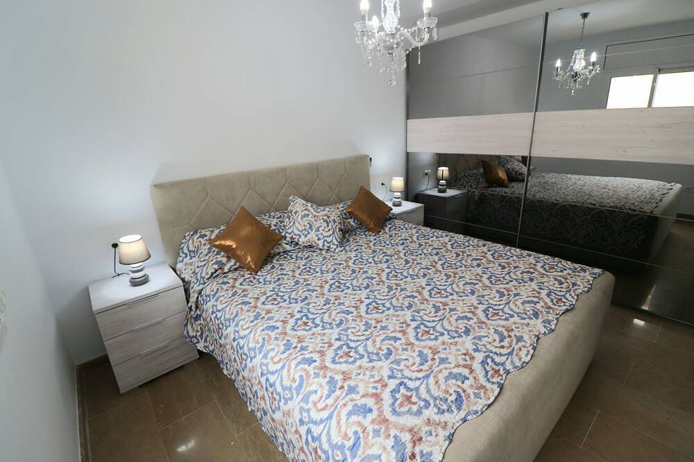 Villa Llevant Hot Tub, piscina, 400 metros de la playa A / C completo Wifi in Miami Playa, Costa Dorada