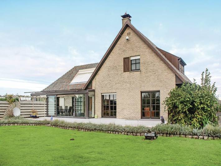 Ferienhaus für 9 Personen, mit Garten und Terrasse, mit Haustier