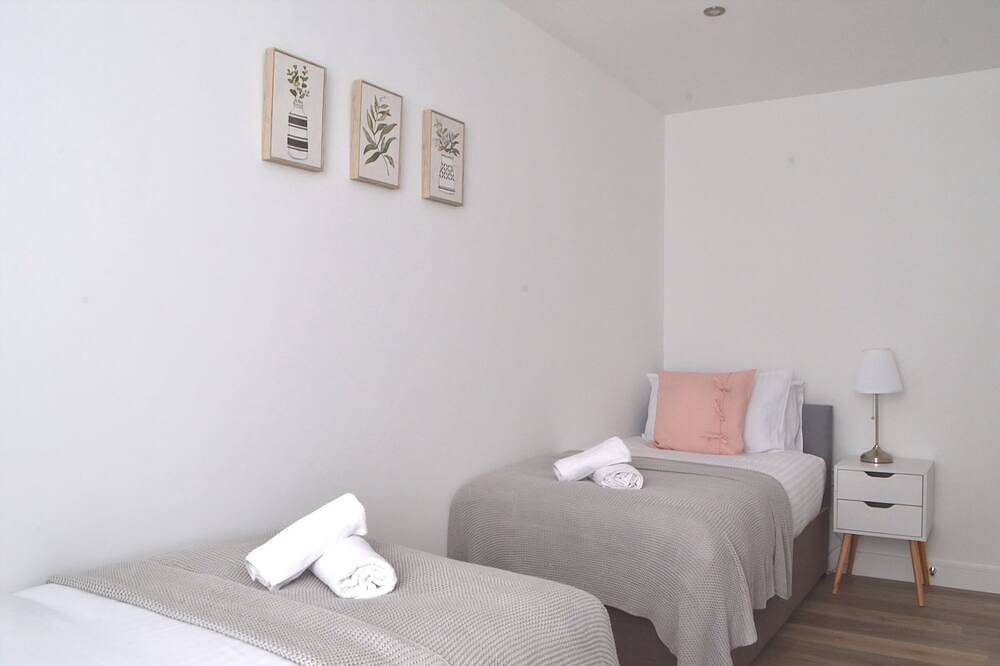 Appartement entier, New Flat near Luton Airport *Free Parking* in Luton, Chiltern Hills
