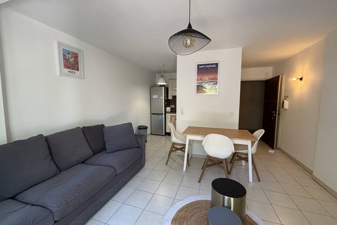 Appartement entier, Appt Dans Le Centre Ville/ Residence Avec Piscine in Saint-Raphaël, Massif de l'Esterel