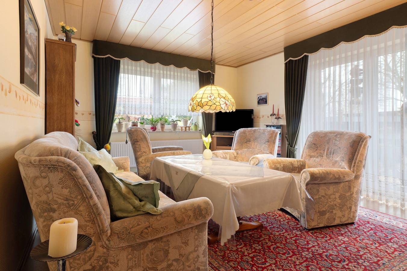 Ganze Wohnung, Ferienwohnung 'Kaiser' mit Gemeinschaftsterrasse, Gemeinschaftsgarten und Wi-Fi in Südbrookmerland, Landkreis Aurich