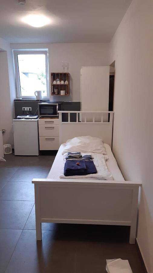 Privatzimmer für 2 Personen, mit Terrasse und Ausblick in Kürten - 3