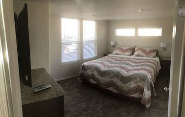 Camping for 6 Guests in Arches National Park, Utah, Picture 2