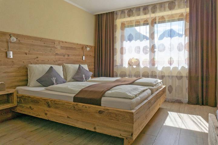 Gîte pour 4 personnes, avec balcon et jardin, adapté aux familles à Pertisau - 4