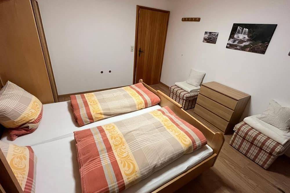 Ganze Wohnung, Ferienwohnung - Haus Stiafei in Weissbach an der Alpenstrasse, Schneizlreuth