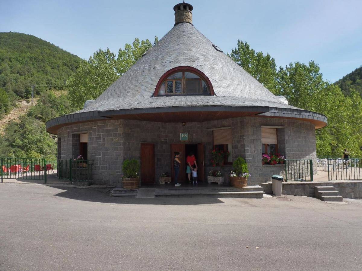 Tent (1-4 Adults) in Broto, Pirineo Aragonés