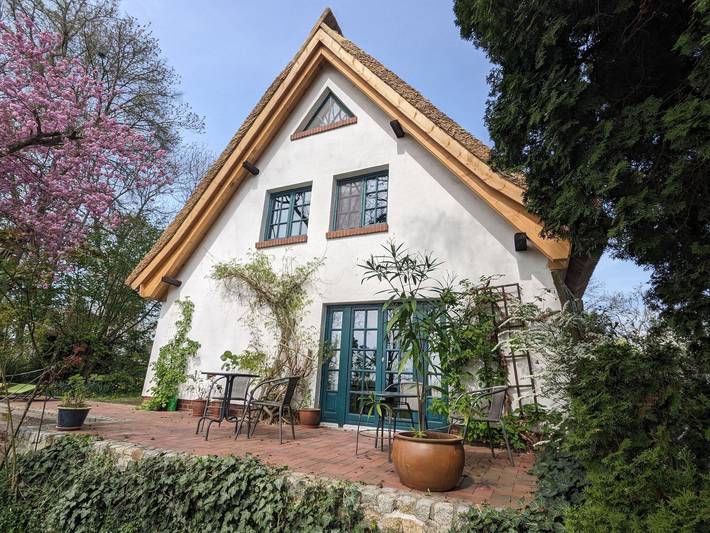 Ferienhaus für 4 Personen, mit Terrasse und Garten sowie Seeblick in Mecklenburgische Schweiz