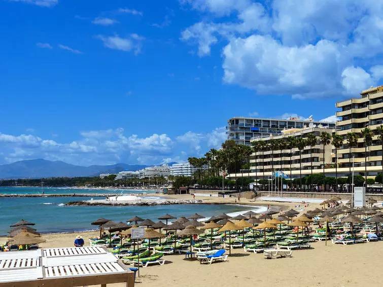 Entire apartment, 3 Pièces 4 Personnes in Marbella West, Marbella
