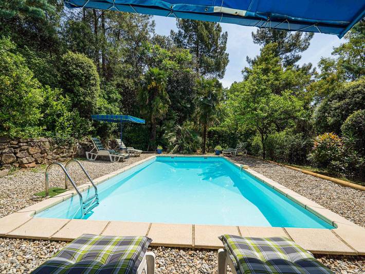 Maison de vacances pour 6 personnes, avec Terrasse ainsi que Jardin et Piscine