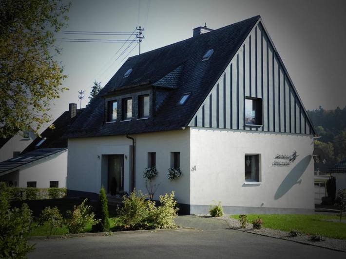 Ferienwohnung für 3 Personen, mit Garten und Ausblick in Kelberg - 3