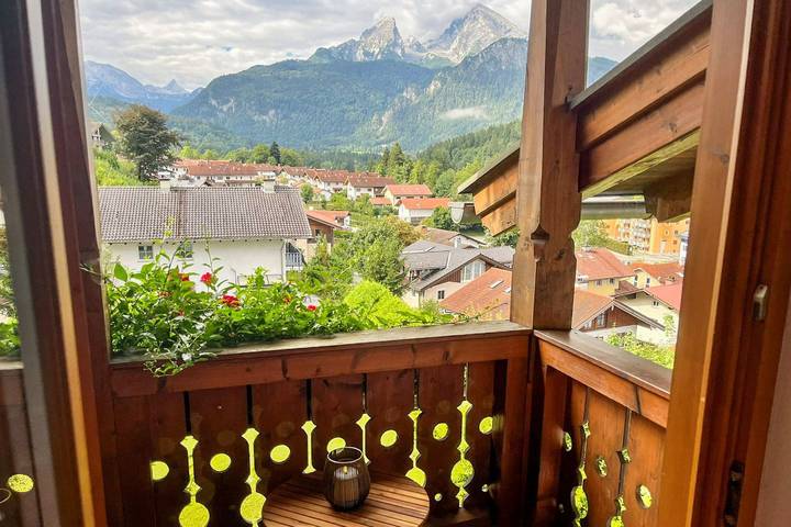 Ganze Wohnung, Neu renovierte Fewo Königsblick mit Aussicht auf den Watzmann in Berchtesgaden, Berchtesgadener Alpen