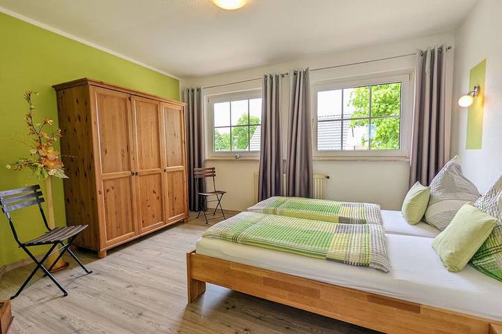 Ferienwohnung für 2 Personen, mit Terrasse und Garten in Bad Kleinen - 2