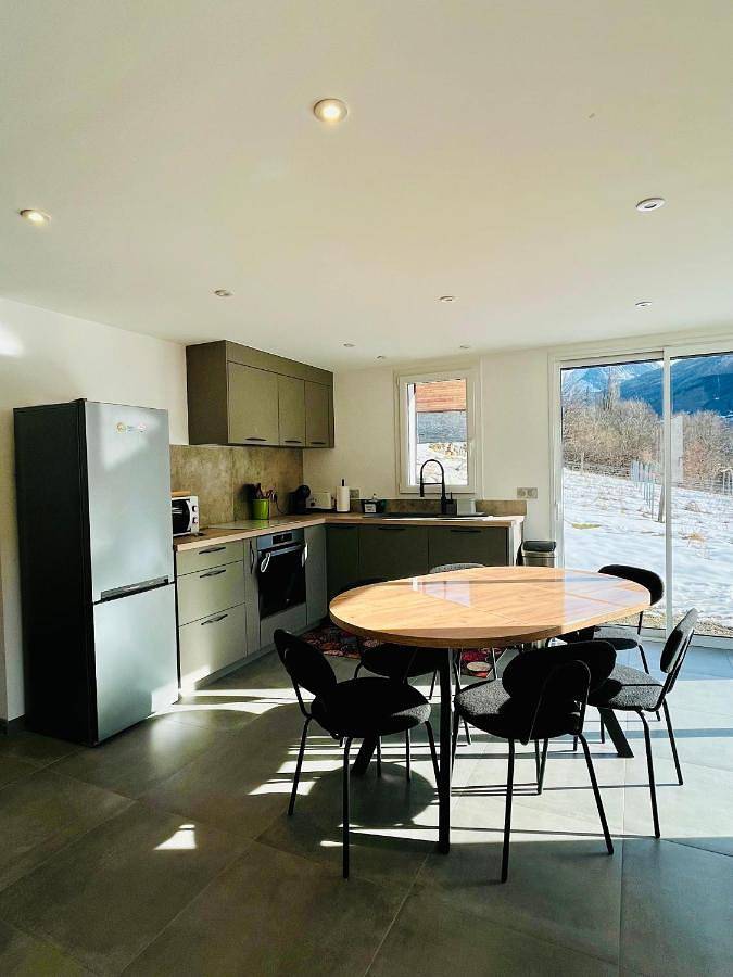 Chalet pour 6 personnes, avec jardin et vue à Brides-les-Bains - 4