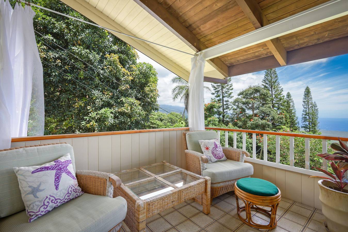 Hale Mauka in Captain Cook in Kealakekua, Island of Hawaii