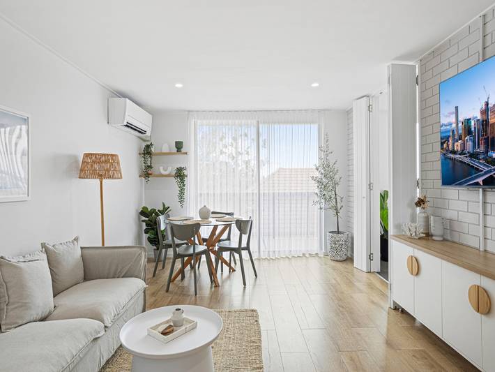 Vacation rental for 2 people, with balcony/terrace, kid friendly in Brisbane