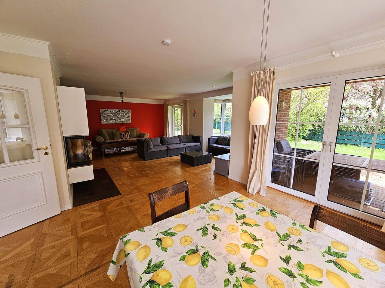 Strandhaus am Tabakshof – Exklusives Ferienhaus mit Meerblick in Sierksdorf in Sierksdorf, Ostholstein