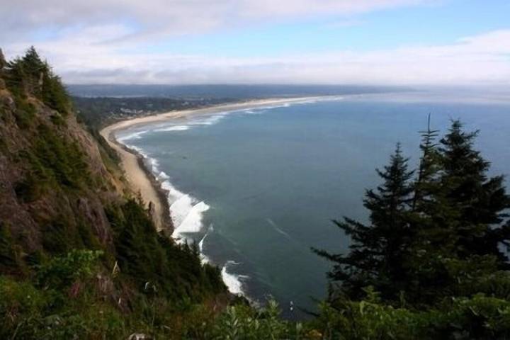 Vacation rental for 8 people, with terrace and yard in Rockaway Beach