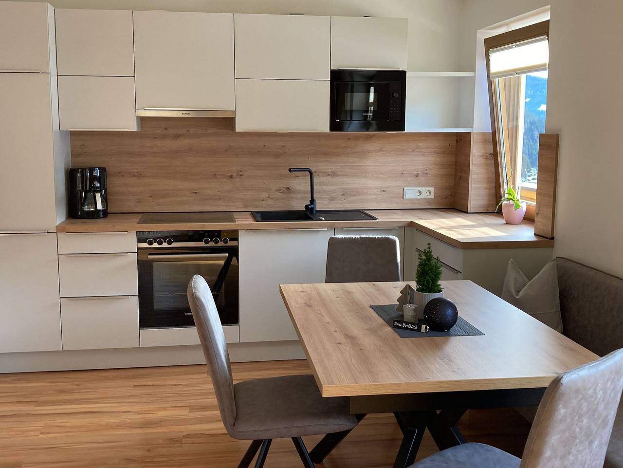 Ganze Ferienwohnung, Ferienwohnung Haus Dorfblick - Ferienwohnung 1 in Filzmoos, Tennengau