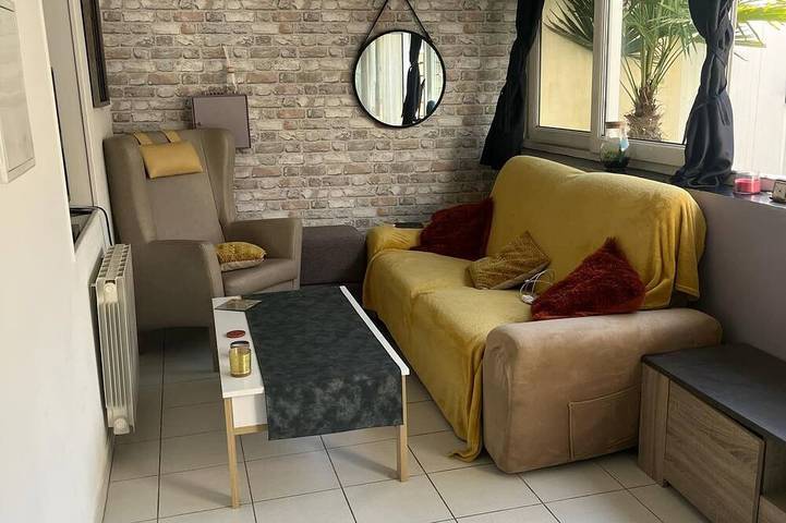 Gîte pour 4 personnes, avec terrasse à Esnandes