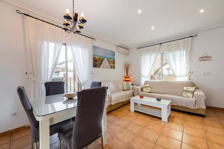 Gîte pour 4 personnes, avec jardin ainsi que balcon et bassin pour enfant à Vera - 4