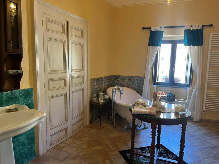 Gîte pour 4 personnes, avec Balcon ainsi que Terrasse et Vue à Graniti - 4