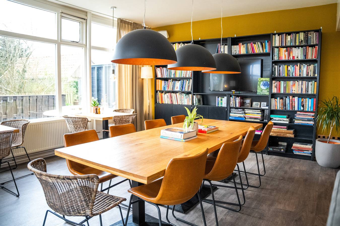 Spacious 18-person villa with sauna on Terschelling near the beach and nature in Islas de Frisia Occidental