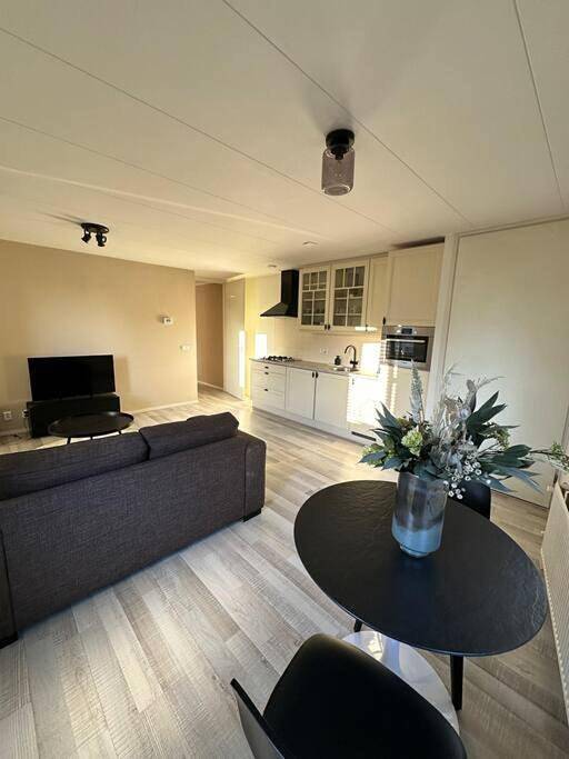 Ferienwohnung für 2 Personen, mit Seeblick und Ausblick in Hoorn