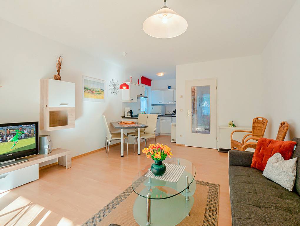 D 067.010 - Ferienhaus Rothe in Zingst, Fischland - Darß - Zingst