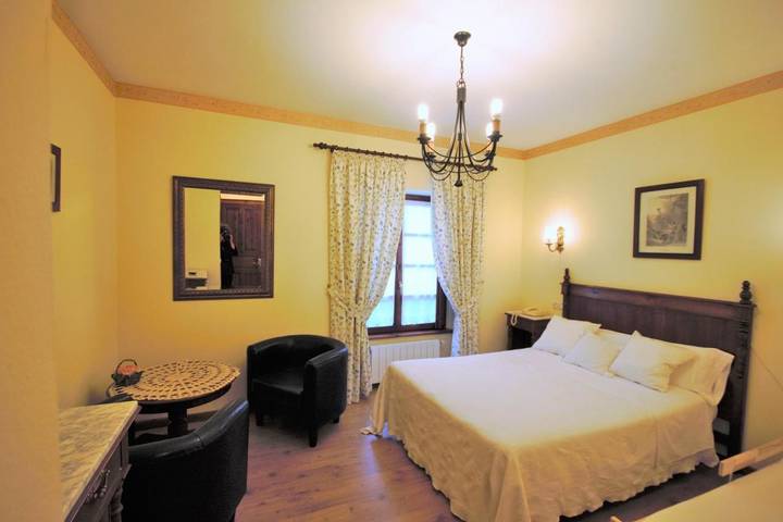 Hotel para 3 personas, con jardín y vistas en Llanes