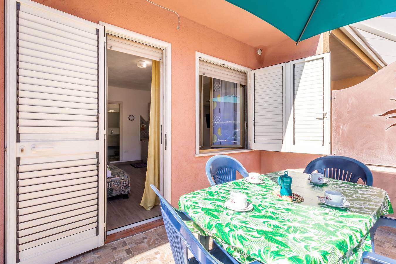 Appartement entier, Appartement "Sea Shell Isola Rossa", proche plage, avec barbecue et terrasse in Trinità d'Agultu e Vignola, Olbia-Tempio