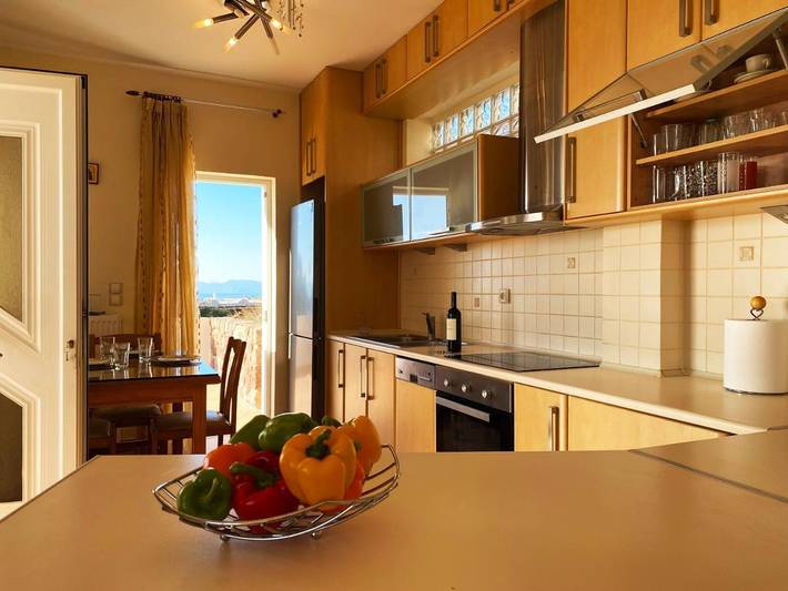 Location de vacances pour 4 personnes, avec Balcon ainsi que Terrasse et Vue dans Perdika