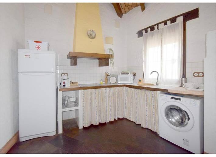 Casa rural para 4 personas, con jardín además de terraza y vistas, Se admiten mascotas en Tentudía - 4