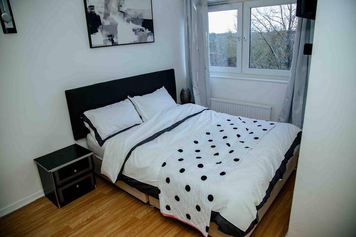 Ganze Ferienwohnung, Ferienwohnung für 5 Personen mit Balkon in Manchester, Greater Manchester