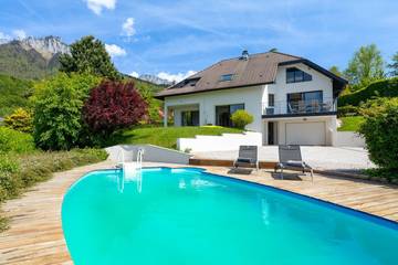 Location de vacances pour 8 personnes, avec terrasse et jardin, animaux acceptés dans Golf Club du Lac d'Annecy