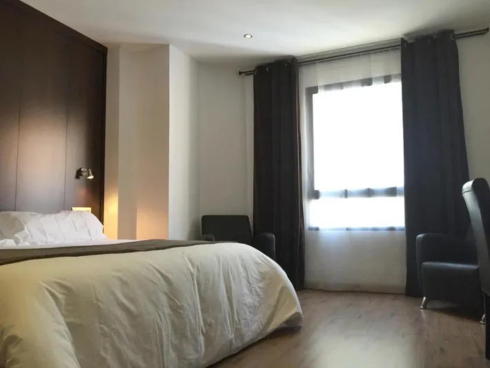 Hotel para 3 personas - 1