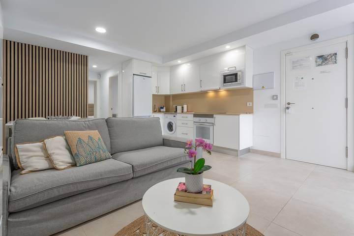 Apartamento entero, Apartamento vacacional 'Brisa A. Apto En El Médano' con wifi y aire acondicionado in Playa el Médano, Granadilla de Abona