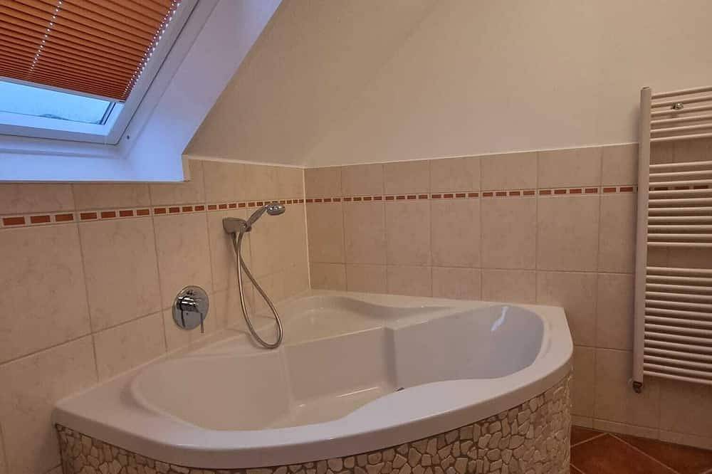 Wellnesshaus Dorfblick**** mit Jacuzzi u. Infrarotkabine Neu!!! in Dreis-Brück, Vulkaneifel