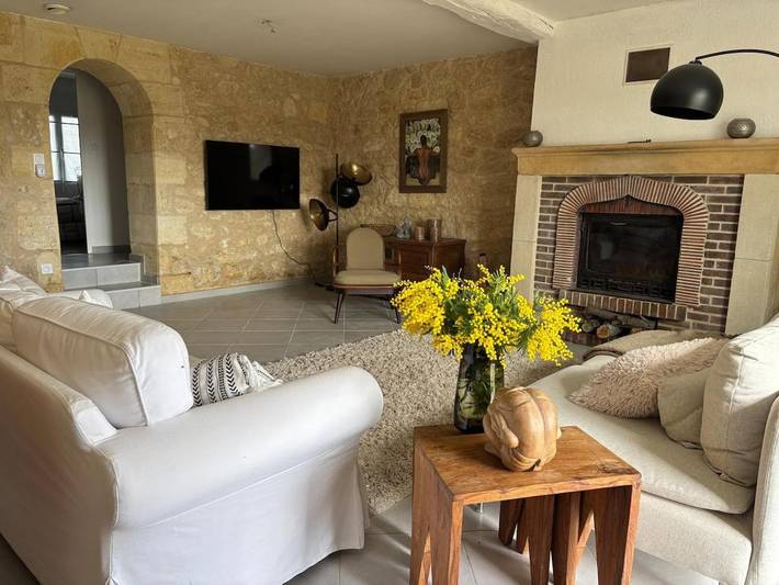 Maison de vacances pour 6 personnes, avec Terrasse et Jardin ainsi que Piscine et Vue à Montagne