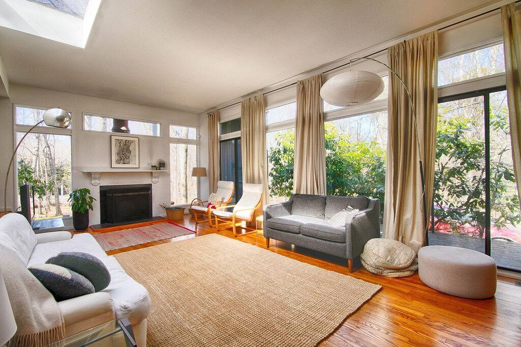 Lichtdurchfluteter Architekt entwarf ein modernistisches Haus in Noyack, Hamptons