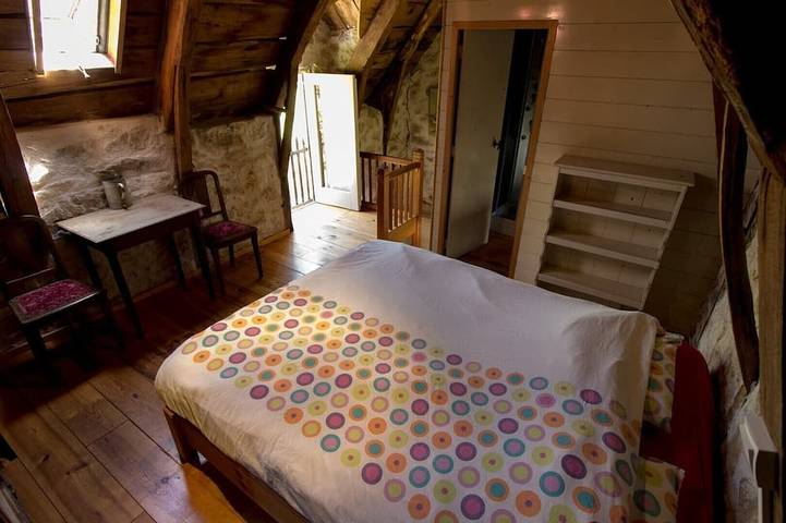 Gîte pour 2 personnes, avec terrasse ainsi que piscine et jardin, animaux acceptés à Hautefage - 2