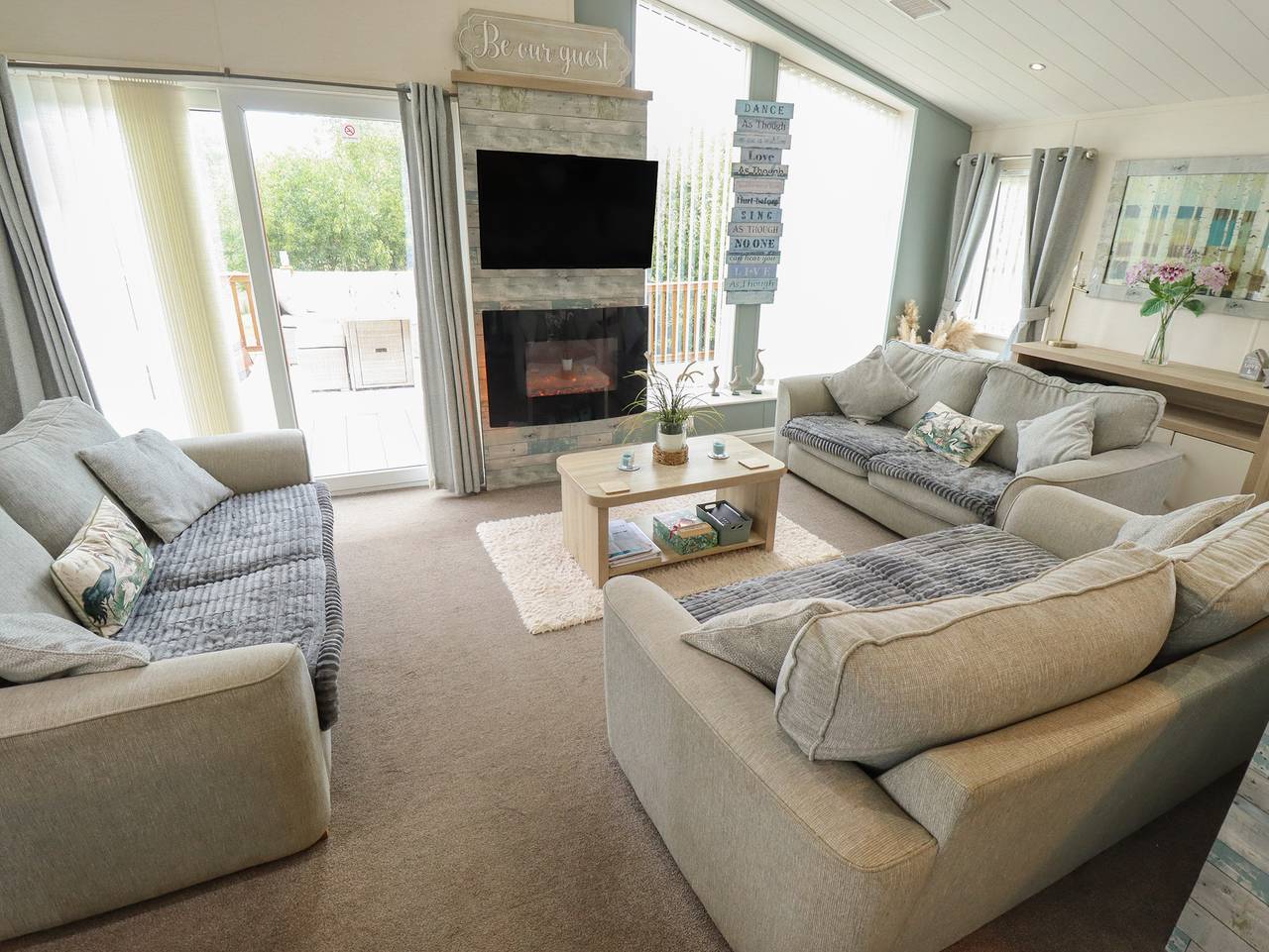 P and M Luxury Lodge Br15 in Tattershall, Lincolnshire