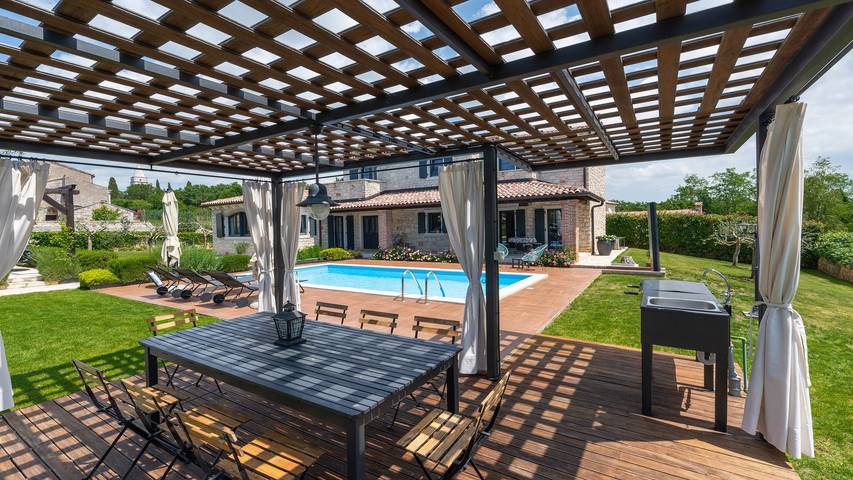 Rustikale Villa Noce mit Pool in Sveti Ivan (Višnjan), Općina Višnjan